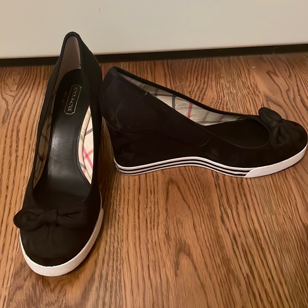 Coach sweetie signature c wedge